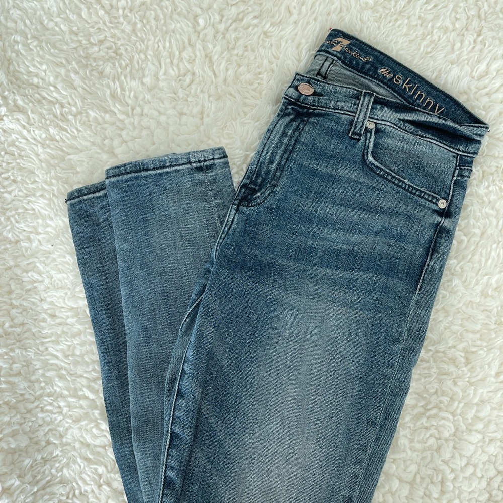 7 for all Mankind “The Skinny” Jeans, Like New. Size 29